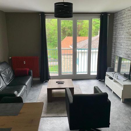 Appartement Tout Confort Dans Une Residence Calme Givet Eksteriør bilde