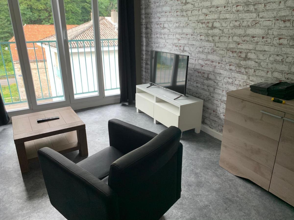 Appartement Tout Confort Dans Une Residence Calme Givet Eksteriør bilde