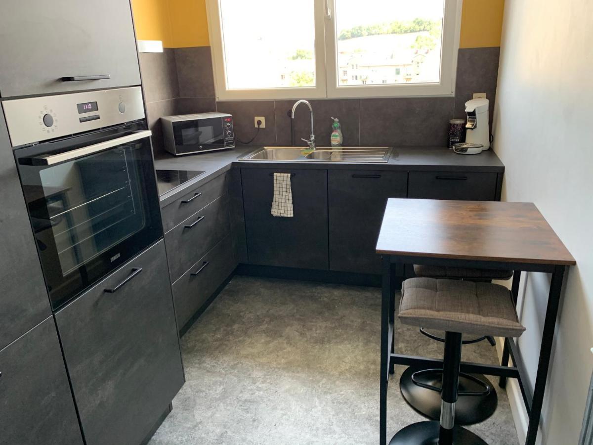 Appartement Tout Confort Dans Une Residence Calme Givet Eksteriør bilde